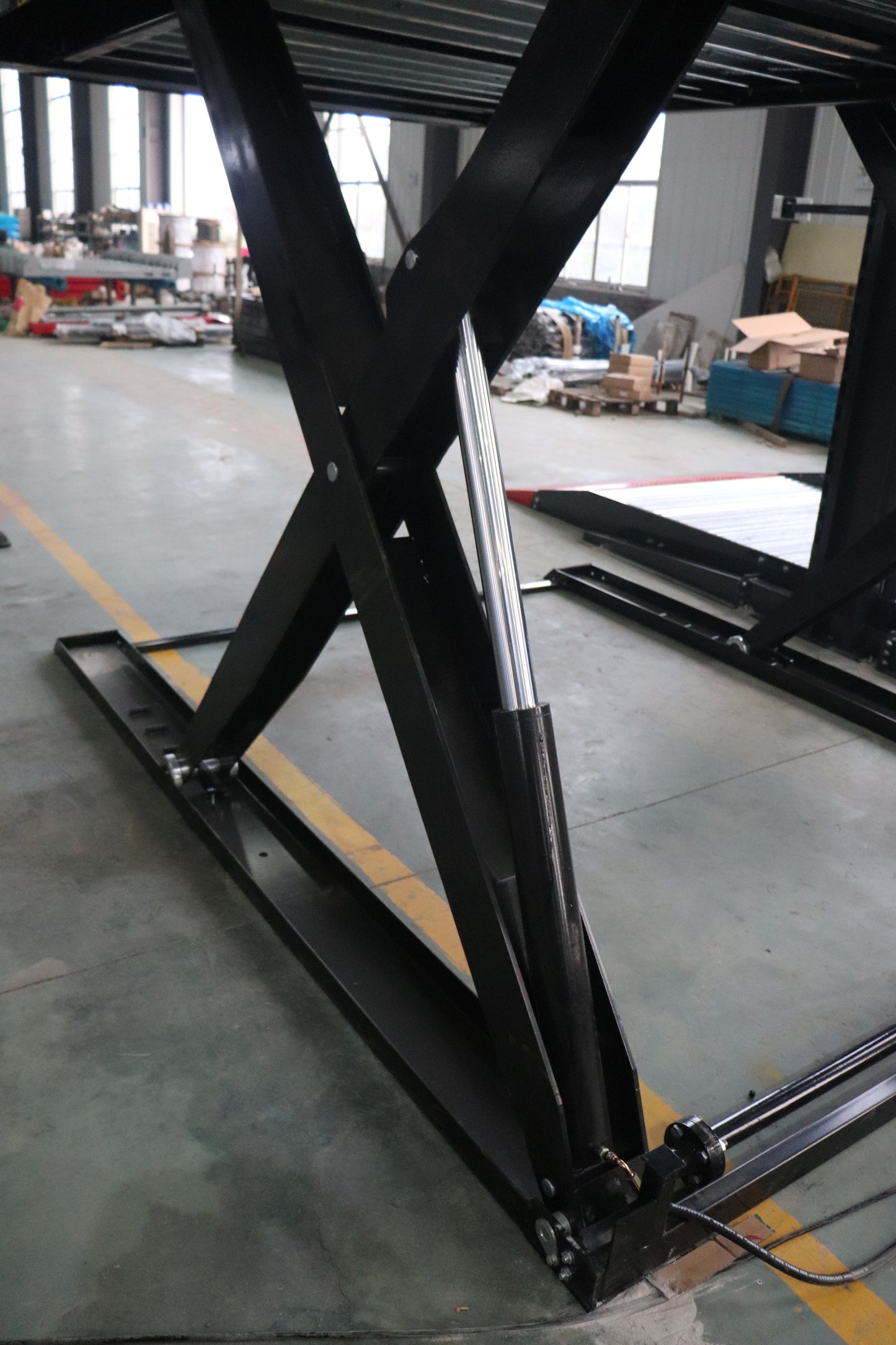 2SC – Two-Level Scissor Parking Lift